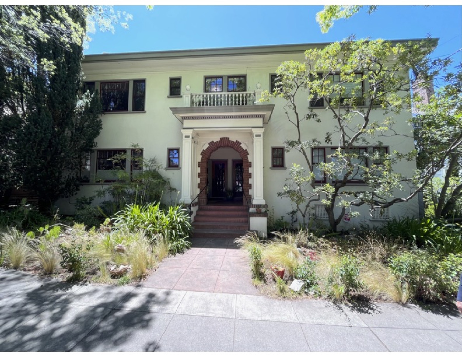 Beautiful 1920s exterior of the four-plex on Prince Street